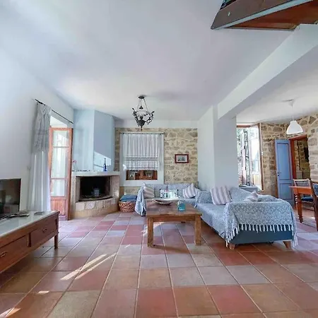 Stonehouse Rental, Ithaca