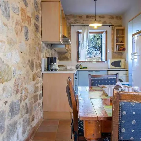 Stonehouse Rental, Ithaca Tatil Evi Vathy (Ithaca)