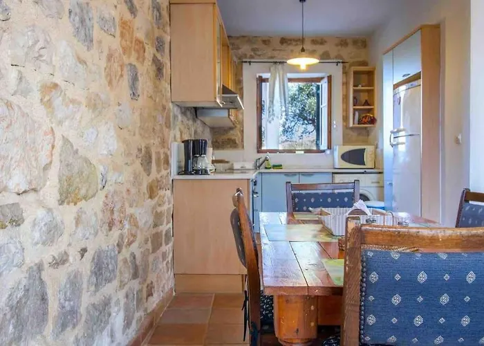 Stonehouse Rental, Ithaca Tatil Evi Vathy (Ithaca)